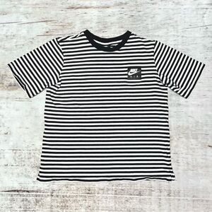 Nike Air Stripe T Shirt Size Childs XL